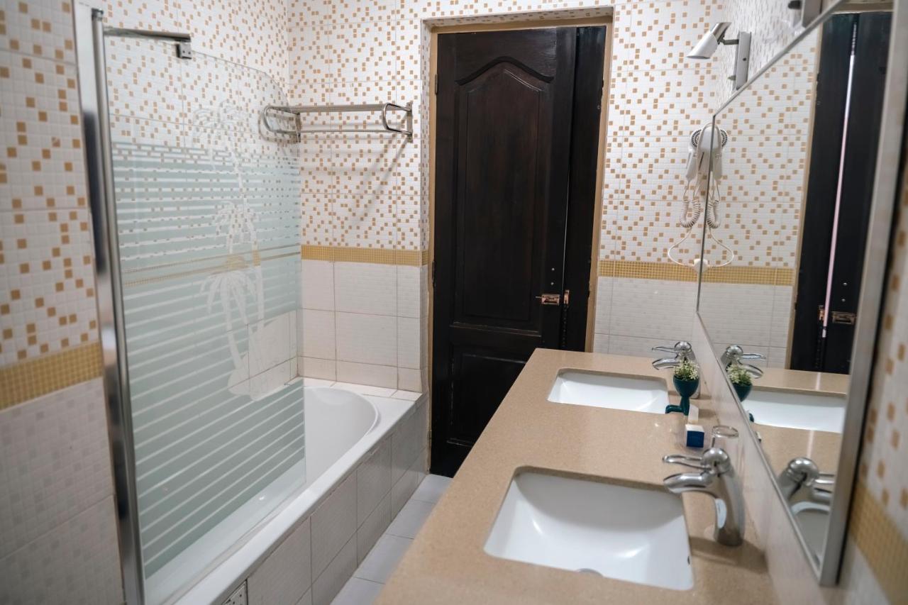 Hotel Nina Дакар Екстер'єр фото